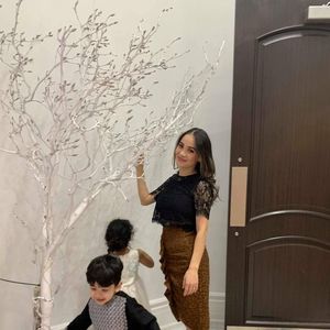 Meet your Posher, Nazifa